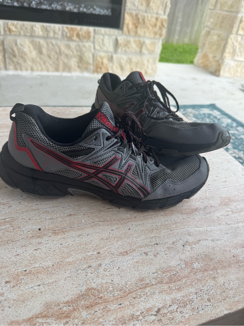 ASICS Men’s Gel Venture Trail Shoes Gray and Red Athletic